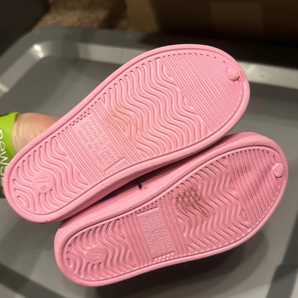 BEBE GIRLS TODDLER PAINT SPLATTER WATER SHOES: PINK: NWT: SZ 7/8